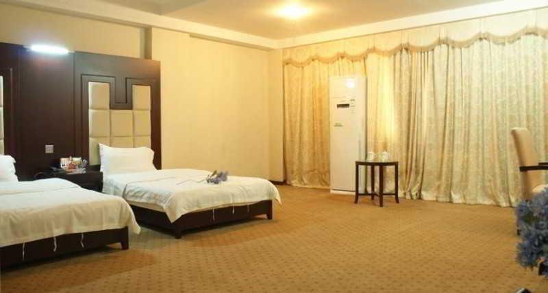 Guangzhou Jiahe Hotel Exterior photo